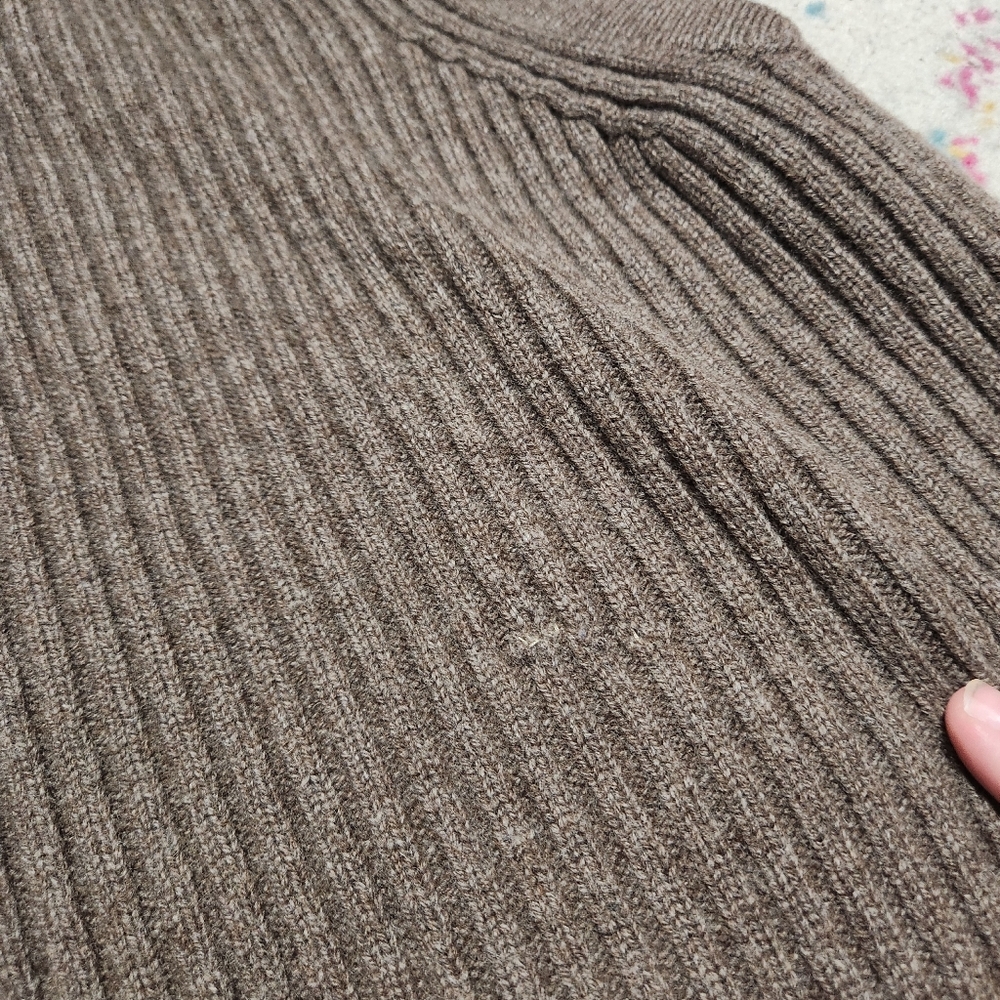 & Other Stories Wool Sleeveless Ribbed Turtleneck Sweater in Brown - Picture 5 of 5